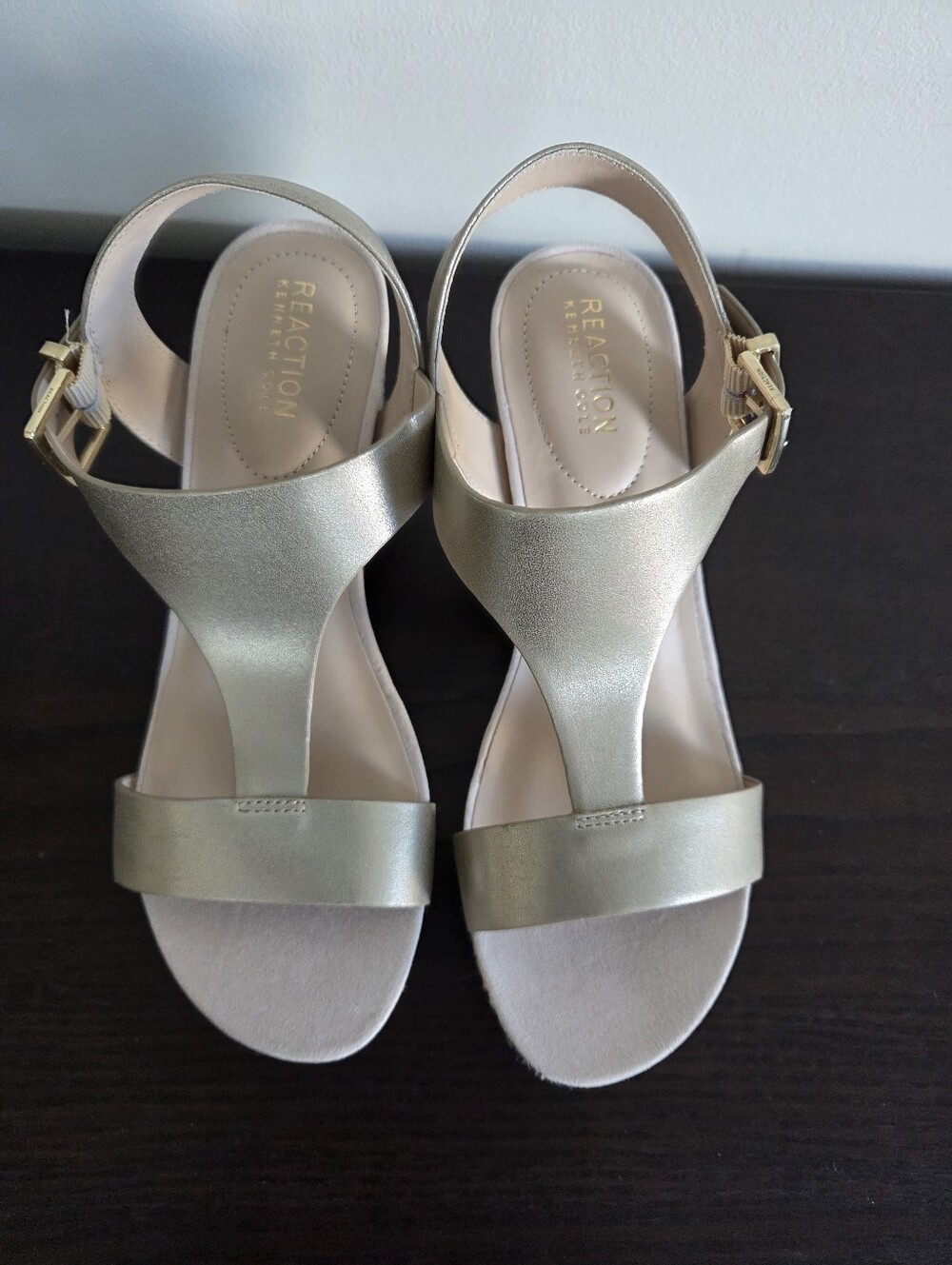 Kenneth Cole Reaction Gold T‑Strap Buckle Sandals